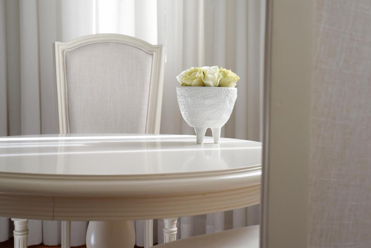 Sundial Gardens & Suites Sandim Extérieur photo