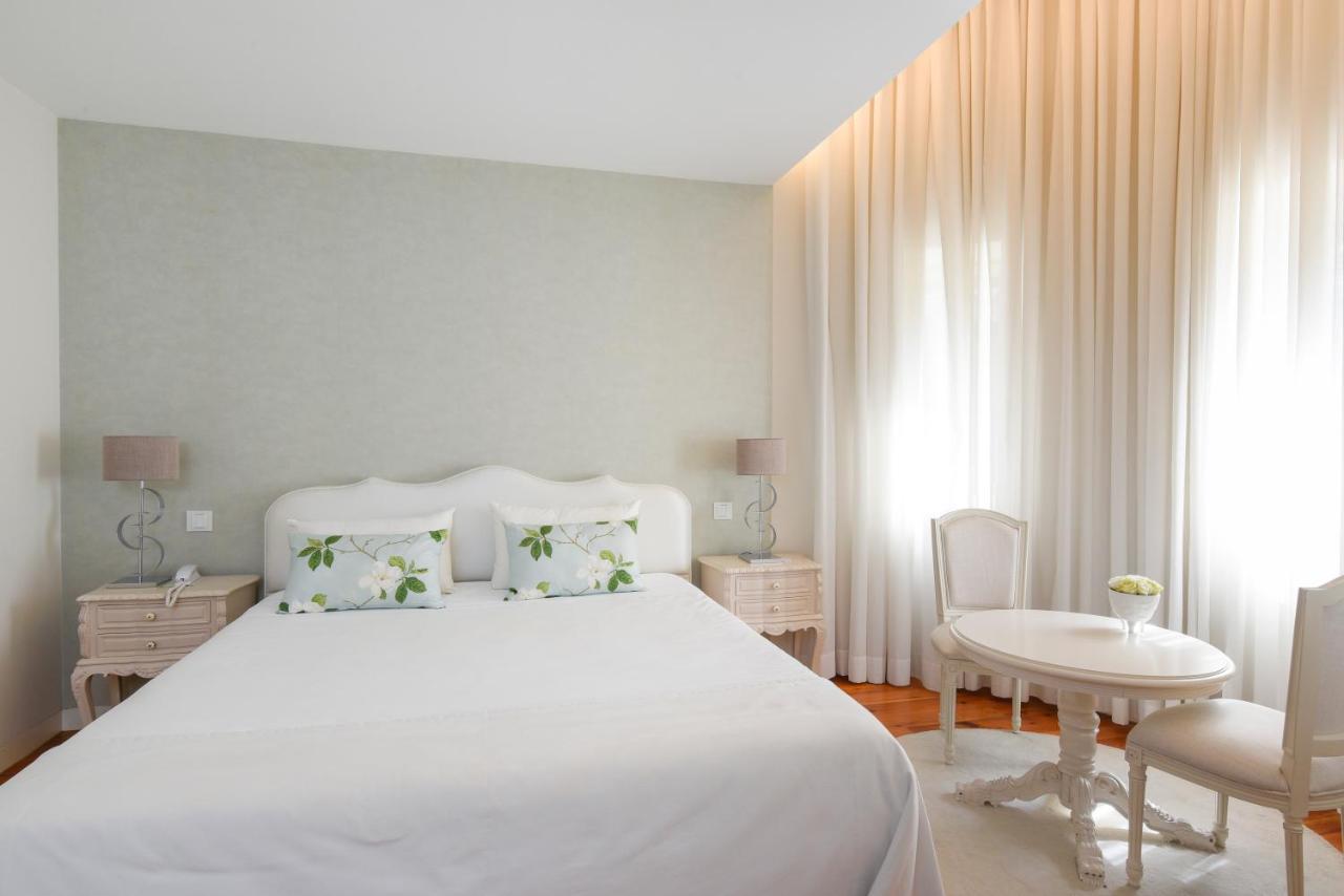Sundial Gardens & Suites Sandim Extérieur photo