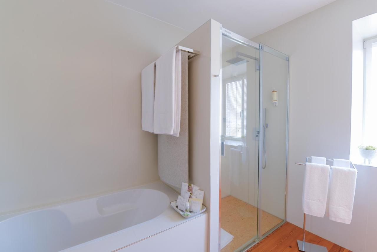 Sundial Gardens & Suites Sandim Extérieur photo